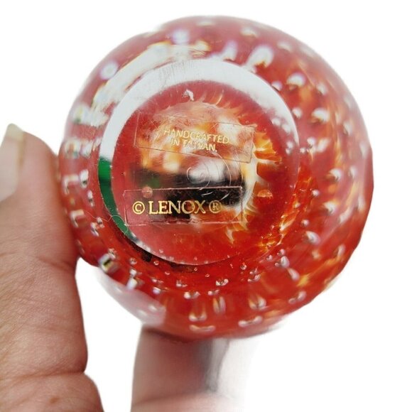 Lenox Art Glass Apple Paper Weight Controlled Bubbles Clear Red Teacher Gift - Picture 4 of 5